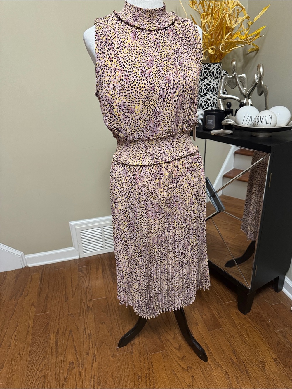 Pleated Midi  Dress in Pink Leopard Print Size 12  NWT